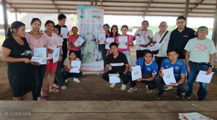 entrega diplomas comunidad achuar