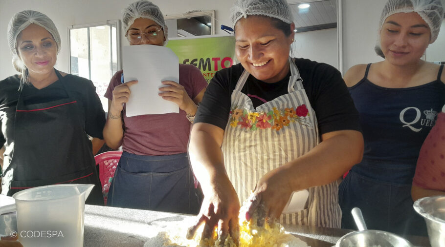 mujeres taller cocina bolivia