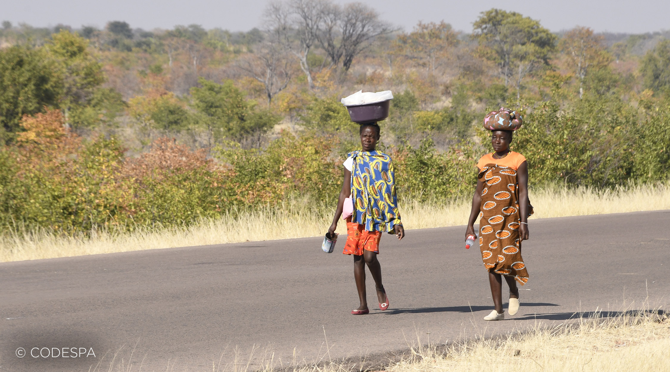 mujeres angola