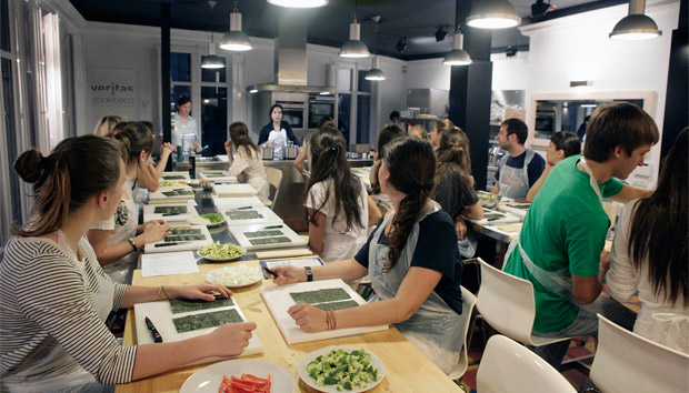 Experimenta y solidarízate con la cocina peruana solidaria