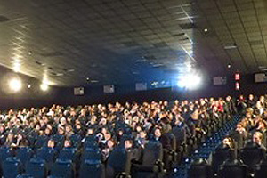 Gran acogida al preestreno de cine a beneficio de la escolarización de niños y niñas de República Dominicana