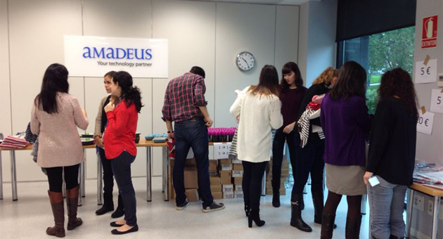 Recaudamos 1.836 € gracias a un mercadillo solidario en Amadeus