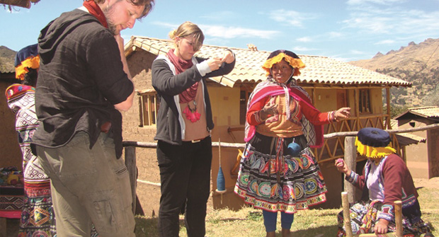 Más de 3.300 indígenas en situación de pobreza se benefician ya del programa de turismo rural comunitario “RUTAS”